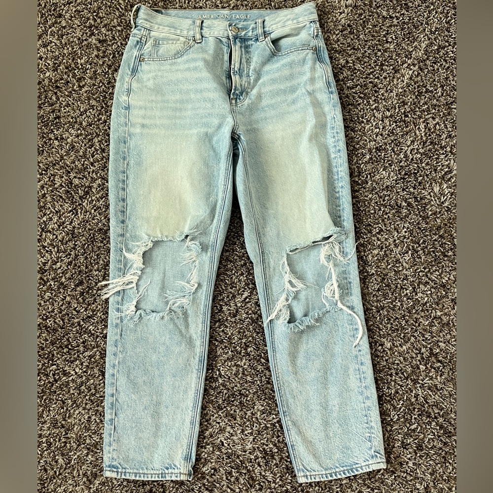 American Eagle Mom Jean